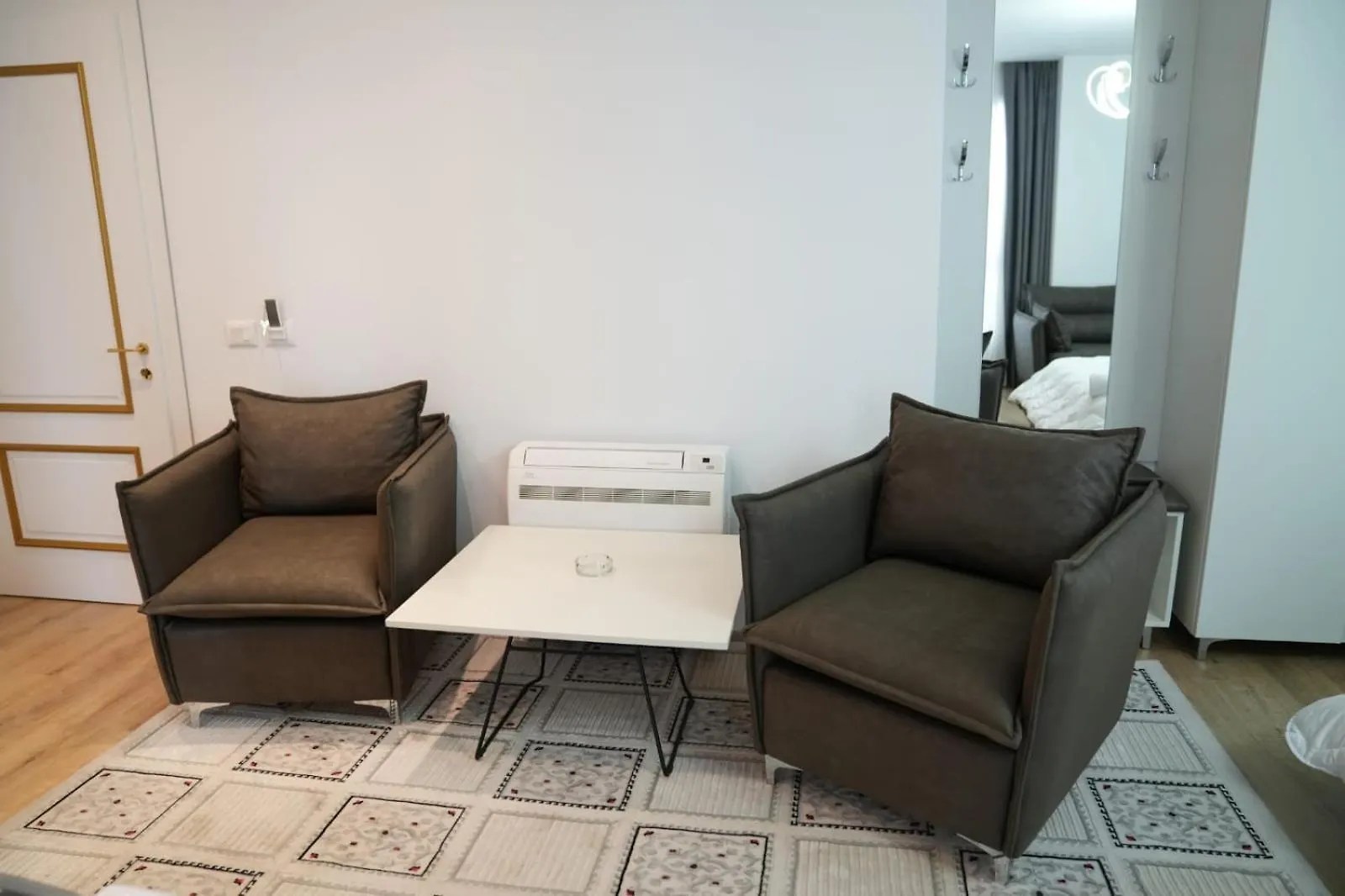 Kashar Hotel 3A Tirana